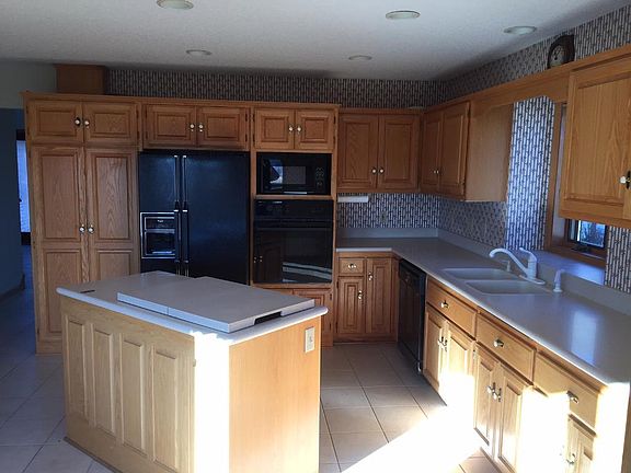 3rd image of 9006 Glen Edin Ln