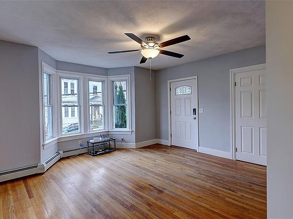 3rd image of 53 Woodbine St
