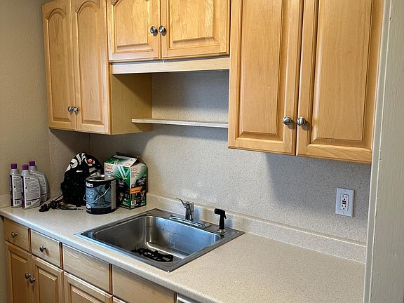 2nd image of 1174 Kenmore Ave APT 12