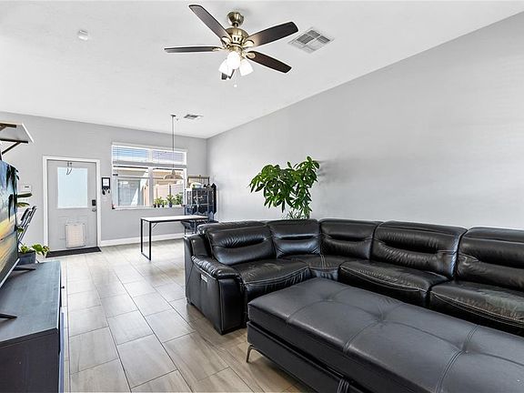 3rd image of 6187 Chapledale Dr