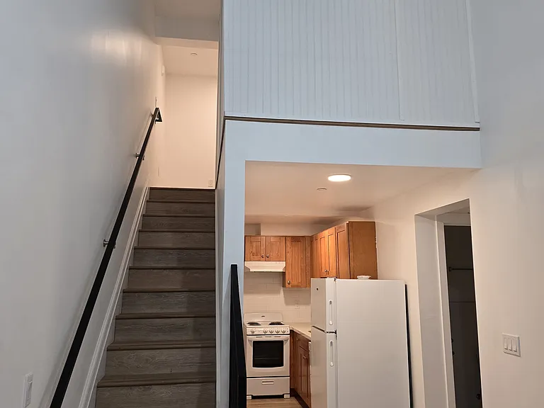 2400 17th Ave #11 — Photo 3