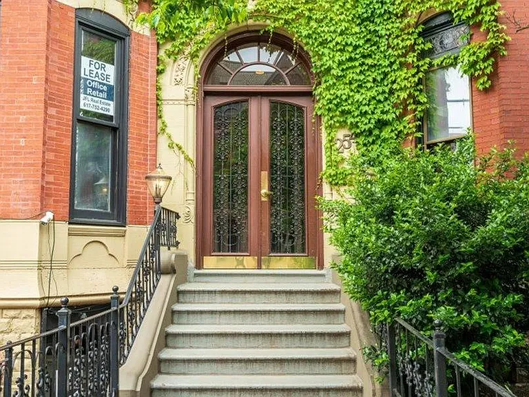 254 Newbury St 254 Newbury St