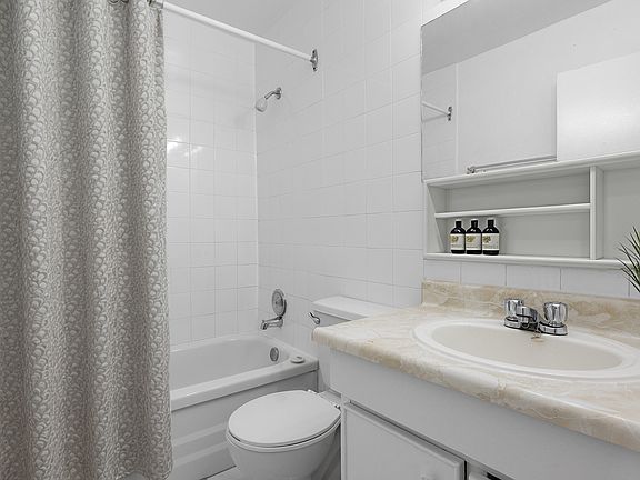 4th image of 35 Canyon Ave #1203
