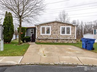 32 Whitman Rd, North Brunswick, NJ 08902
