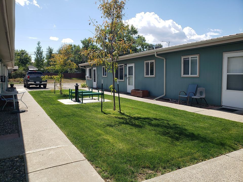 1st image of 2024 Alderson Ave APT 4