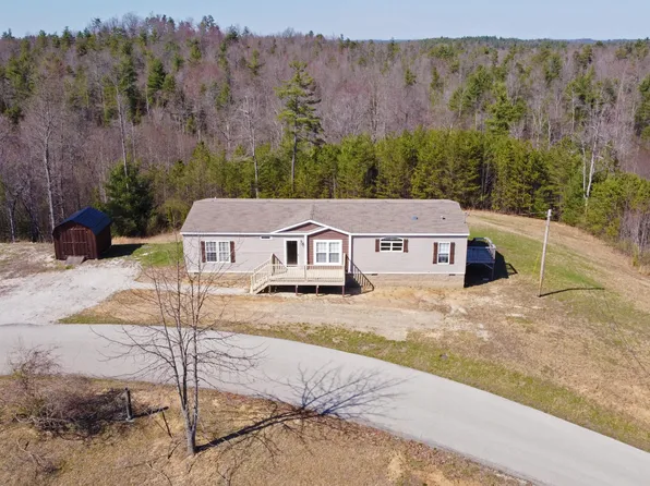 331 E Spencer Rd, Campton, KY 41301