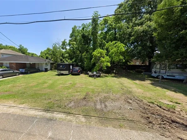 55252 Warfield St, New Orleans, LA 70126