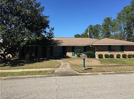 3rd image of 725 Briarwood Dr
