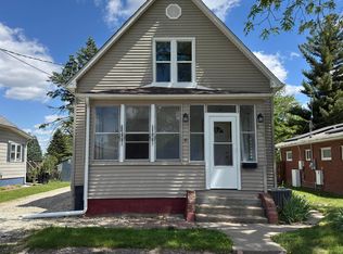 835 N 9th Ave, Canton, IL 61520