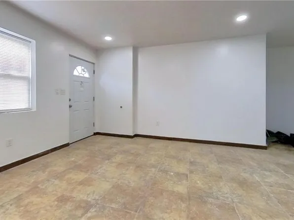 24-09 Brookhaven Avenue image 10 of 13