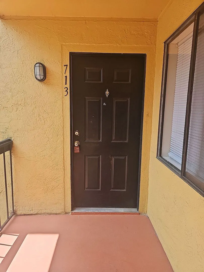 2/2 Condo in Village Creek all REDONE!! — Photo 3