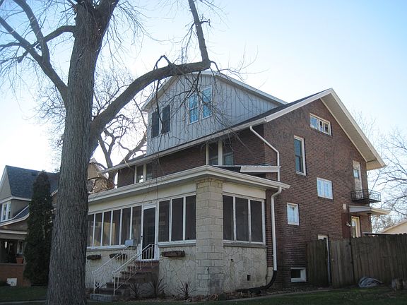 2nd image of 1221 N Marquette St