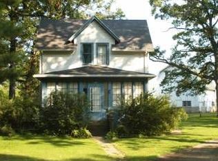 3132 S Shore Dr, Delavan, WI 53115