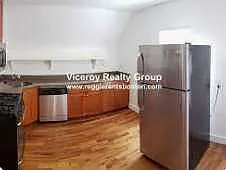 3 bed, $2,900 — Photo 2