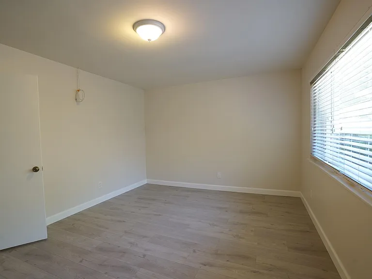 18637 Stare St — Photo 21