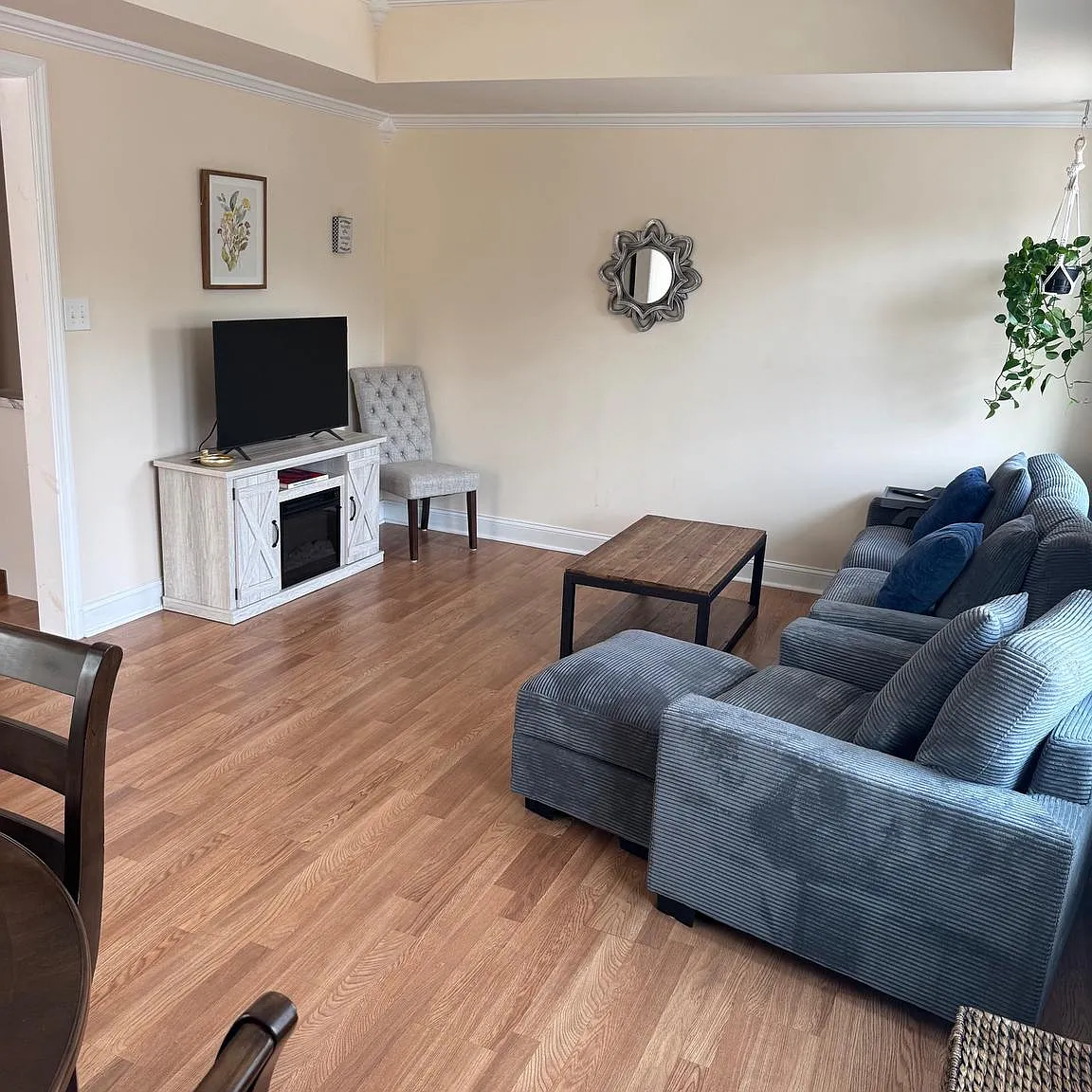 2 bed, 1083 sqft, $2,000 — Photo 4