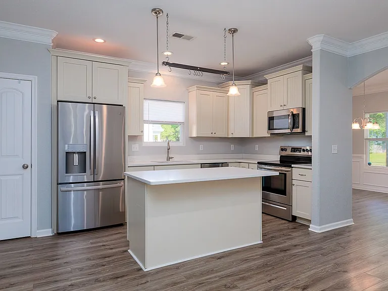 1311 Sunset Dr — Photo 12