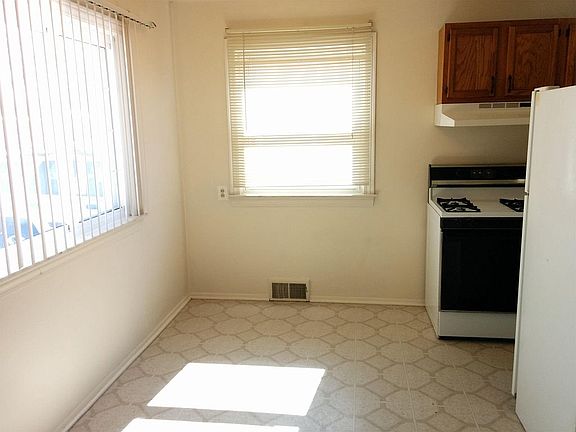 3rd image of 2026 Stieber St