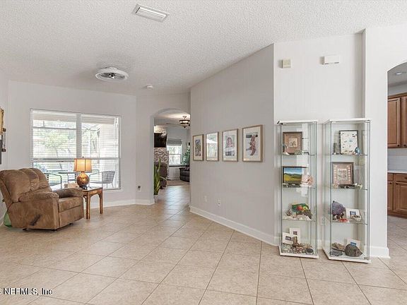 4th image of 1117 VILLERE Court