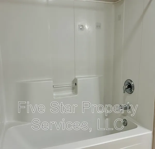 1408 School House Ln — Photo 17