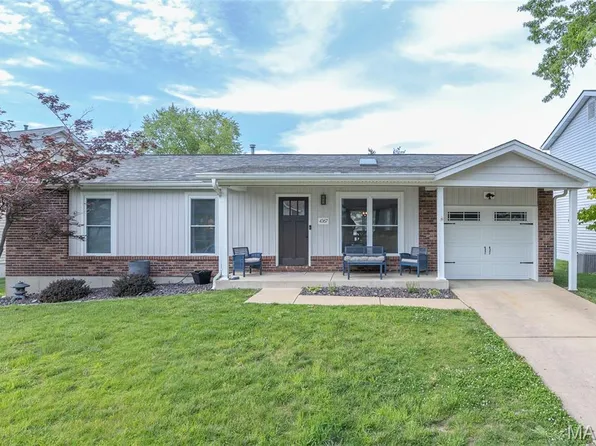 4367 Meadowgreen Estates Dr, Saint Louis, MO 63129