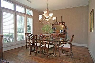 3rd image of 370 Hearthstone Ln