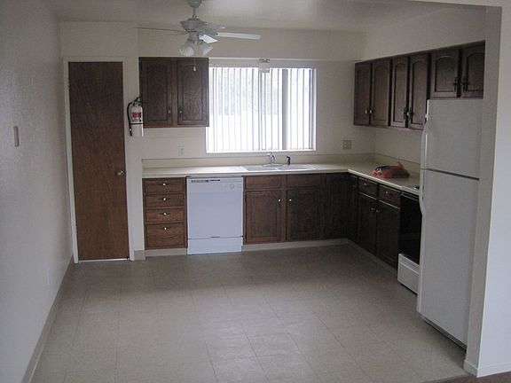 4th image of 554 S Sierra Vista Ave