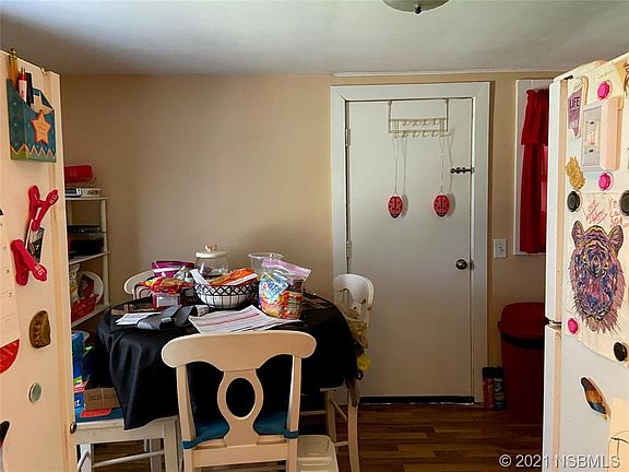 3rd image of 313 Hickory St