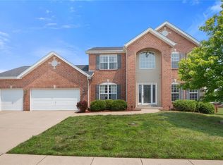 6828 Pelham Manor Dr, Fairview Heights, IL 62208