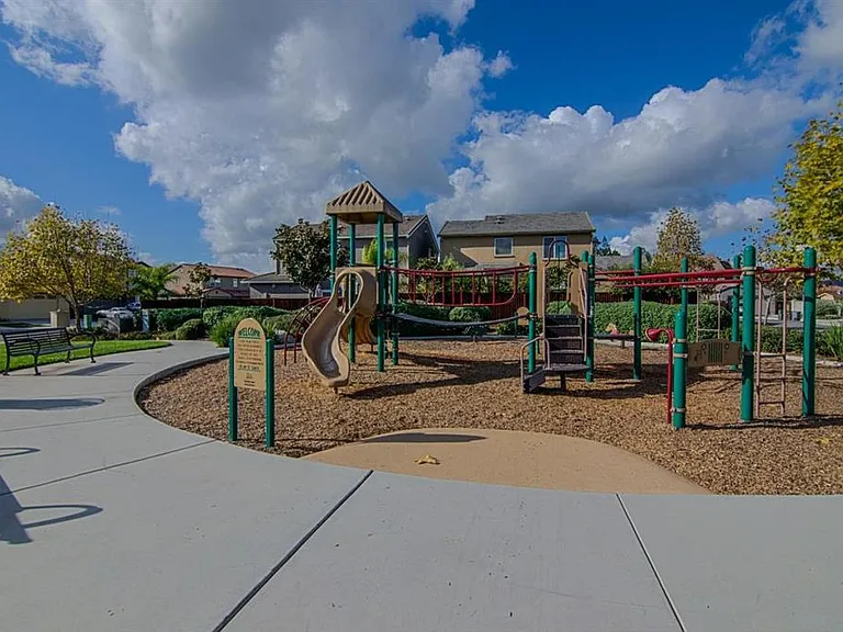 550 Bel Air Way — Photo 16