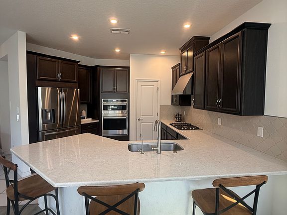 5th image of 13956 Stansil Ave
