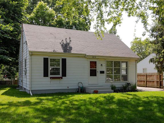 2519 Fulford-102