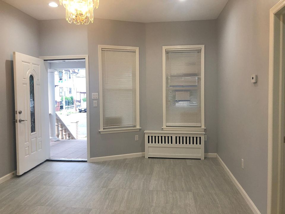 1st image of 9110 107th St Floor 1