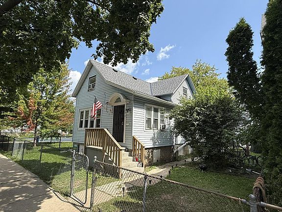 2nd image of 2616 N Buffum STREET #2618