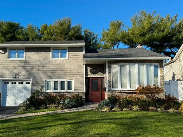 281 Clearmeadow Drive, East Meadow, NY 11554