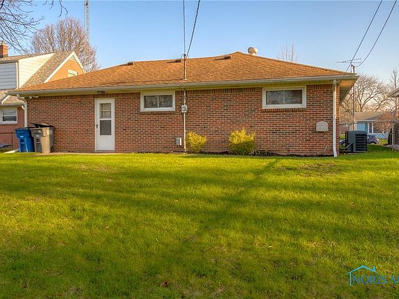 3rd image of 2832 E Glenn St