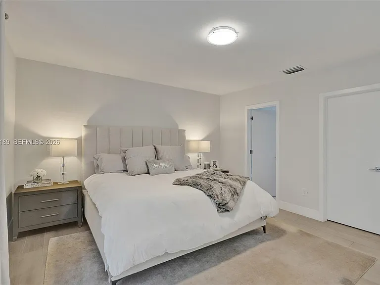 2851 SW 33rd Ct #2851 — Photo 5