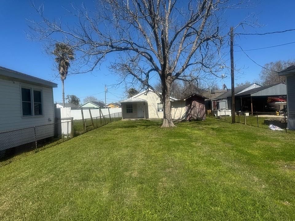1st image of 7416 Pritchard St