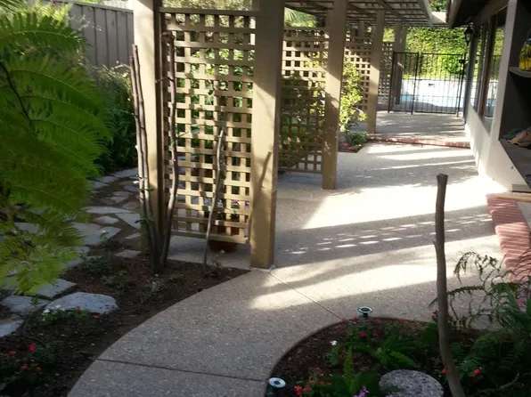 1833 Shady Brook Dr, Thousand Oaks, CA 91362