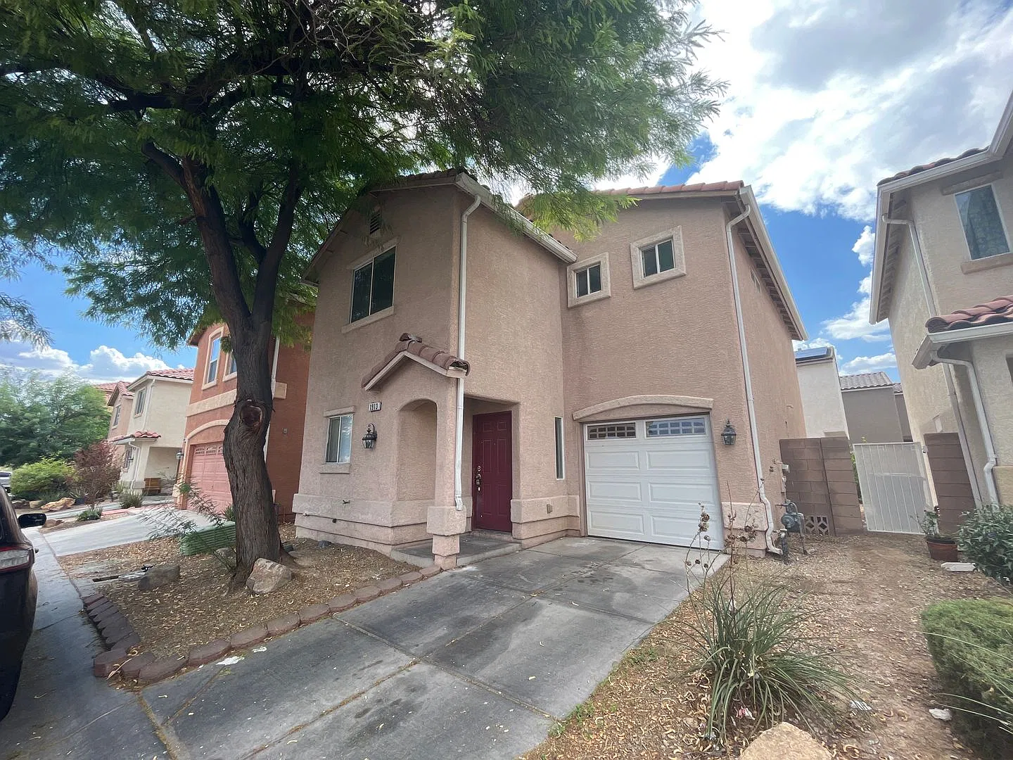 Storybook 4 Bedroom Home in Las Vegas! — Photo 1