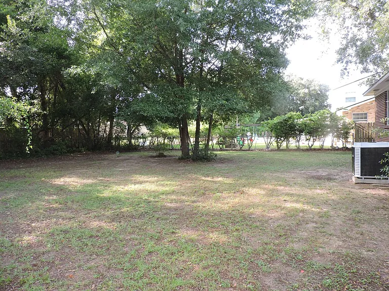 8220 Excelsior Dr — Photo 25