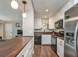 1932 Knolls Dr, Santa Rosa, CA 95405