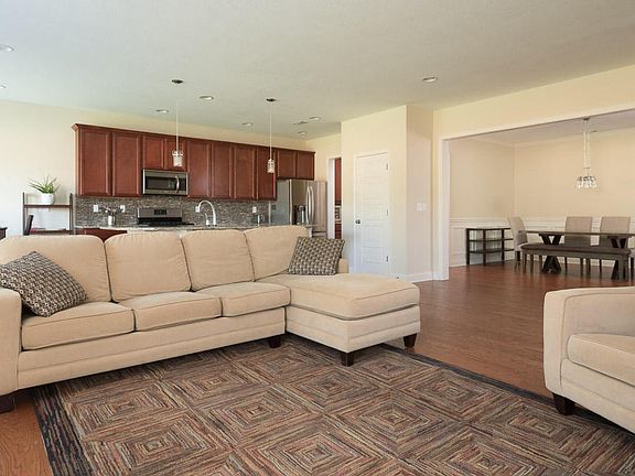3rd image of 3427 Orange Blossom Ln