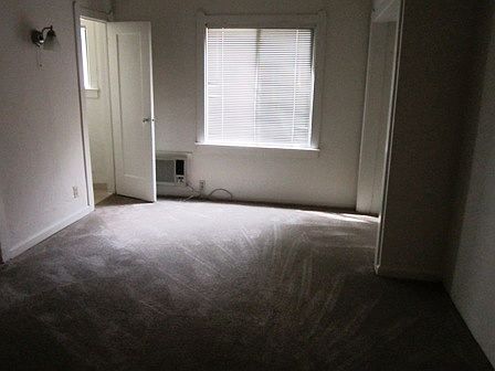 2nd image of 1620 P St APT 05