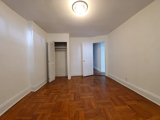 Rented by Skyline Group Real Estate | media 15