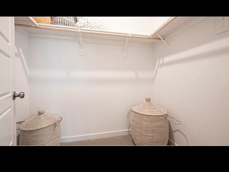 1752 N Sophia St — Photo 8