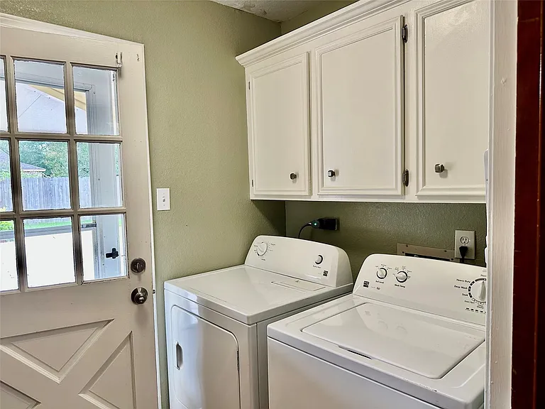 19611 Enchanted Spring Dr — Photo 17