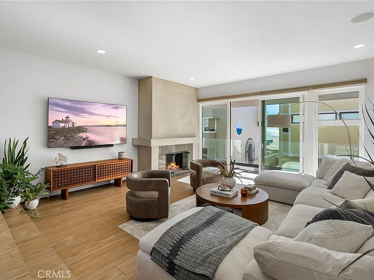 73B Surfside Ave — Photo 1