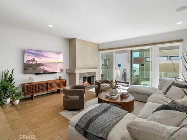 73B Surfside Ave, Surfside, CA 90743