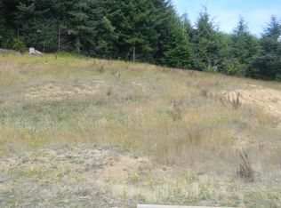 420 Providence Dr, Reedsport, OR 97467